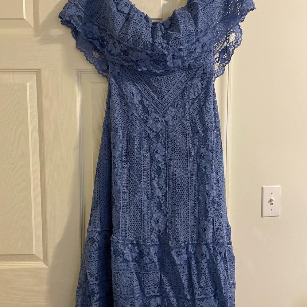 BB Dakota off-the-shoulder midi dress - Picture 4 of 6